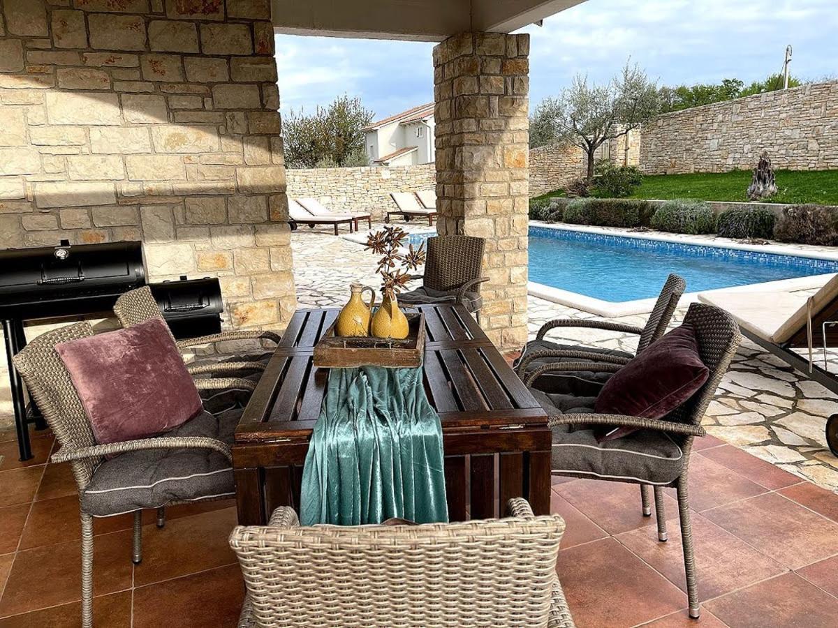 Villas Adagio Rojnici Экстерьер фото